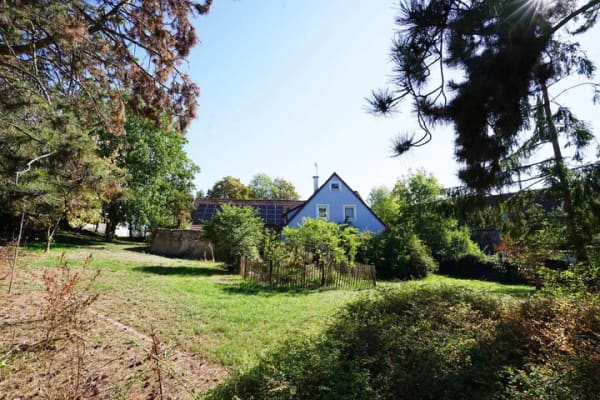 Immobilie in Mainbernheim - Historisch geprägtes Wohnanwesen, gr. Grundstück, Photovoltaik, Nebengebäude, Entwicklungspotenzial - Bild 2