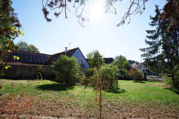 Immobilie in Mainbernheim - Historisch geprägtes Wohnanwesen, gr. Grundstück, Photovoltaik, Nebengebäude, Entwicklungspotenzial - Bild 3