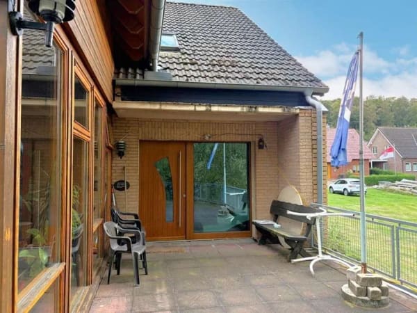 Immobilie in Bissendorf - Großzügige Doppelhaushälfte mit Wintergarten, großer Terrasse und traumhafter Aussicht - Bild 2