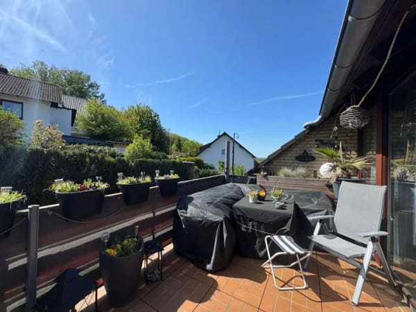 Immobilie in Ennepetal - Wunderschöne 4,0-Zimmer-Wohnung mit Balkon und Garage zu verkaufen - Bild 1
