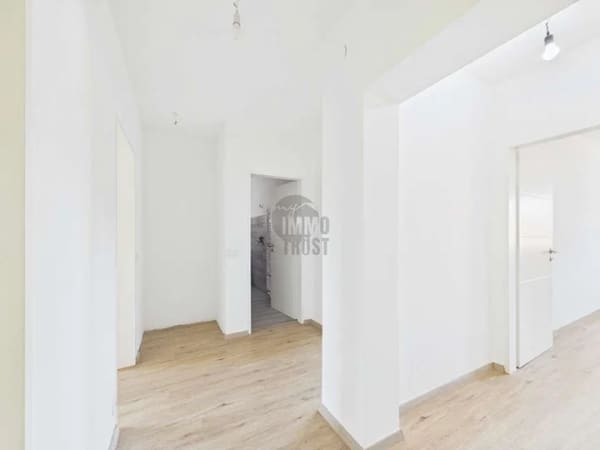 Immobilie in Seelze - top gepflegte 3-Zimmer-Wohnung + Süd-Balkon + saniertes Badezimmer - Bild 2