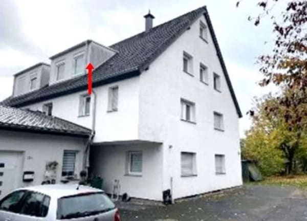 Immobilie in Nümbrecht - Zwangsversteigerung* Provisionsfrei für Erwerber* 3-Zimmer-ETW (Leerstand) mit PkW-Stellplatz in  N - Bild 0