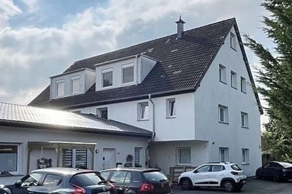 Immobilie in Nümbrecht - Zwangsversteigerung* Provisionsfrei für Erwerber* 3-Zimmer-ETW (Leerstand) mit PkW-Stellplatz in  N - Bild 3