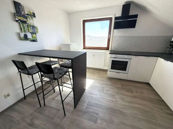 Immobilie in Rieschweiler-Mühlbach - Zweifamilienhaus mit Garten und zwei Garagen - Bild 2
