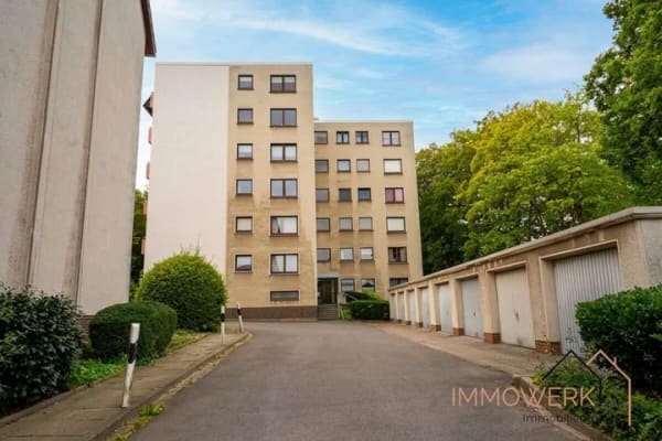 Immobilie in Bückeburg - Perfekte Kapitalanlage: Vermietete 3-Zimmer-Wohnung inkl. Garage in Bückeburg! - Bild 1