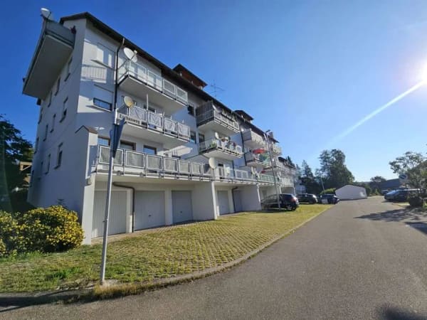 Immobilie in Bitz - Investieren mit Perspektive: 2-Zimmer-Wohnung mit großer Terrasse - Bild 0