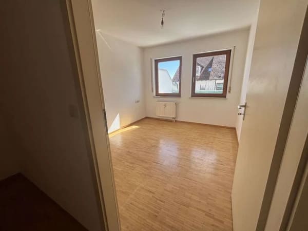 Immobilie in Bitz - Investieren mit Perspektive: 2-Zimmer-Wohnung mit großer Terrasse - Bild 4