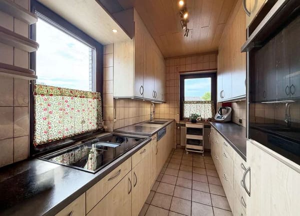 Immobilie in Pohlheim - Ihr Zuhause am Feldrand – Großzügiges Einfamilienhaus mit Einliegerwohnung - Bild 2