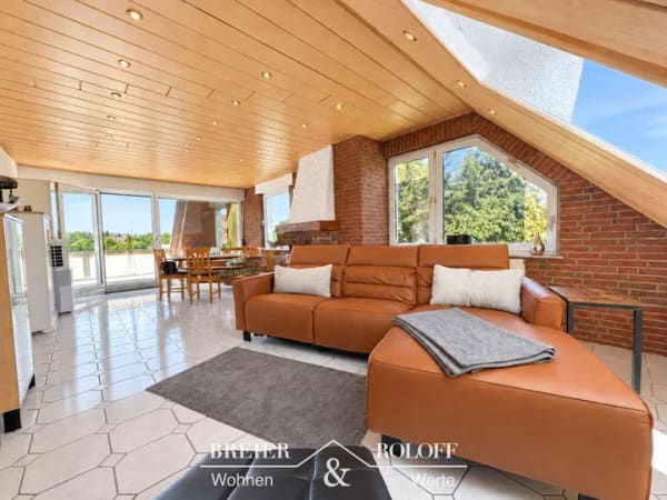 Immobilie in Heeßen - Rückzugsort mit Weitblick:
2-Zimmer-Dachgeschosswohnung mit Gartenterrasse in Heeßen - Bild 0