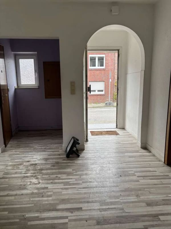 Immobilie in Erkelenz - ***freistehendes Einfamilienhaus mit Großgarage/Lagerhalle*** - Bild 1