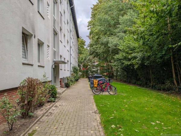 Immobilie in Osterholz-Scharmbeck - ! Solide Kapitalanlage – vermietete 3-Zimmer-Wohnung mit Balkon ! - Bild 1