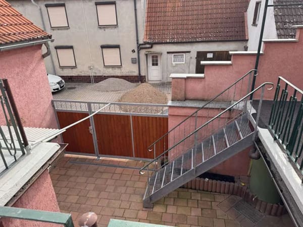 Immobilie in Reinsdorf - Großzügiges Einfamilienhaus mit Garage, Balkon & flexiblen Wohnkonzept - Bild 1