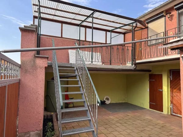 Immobilie in Reinsdorf - Großzügiges Einfamilienhaus mit Garage, Balkon & flexiblen Wohnkonzept - Bild 3