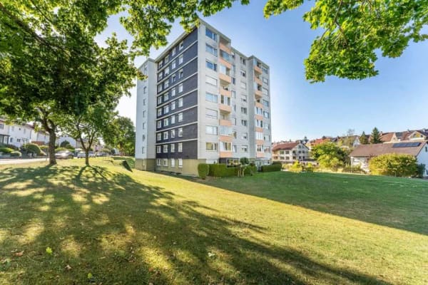 Immobilie in Rottweil - Gepflegte Erdgeschosswohnung mit Wintergarten und Garage - Bild 0