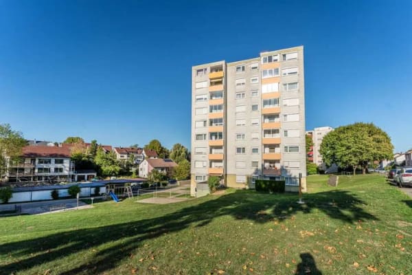 Immobilie in Rottweil - Gepflegte Erdgeschosswohnung mit Wintergarten und Garage - Bild 1
