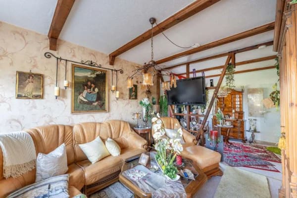 Immobilie in Rottweil - Gepflegte Erdgeschosswohnung mit Wintergarten und Garage - Bild 2