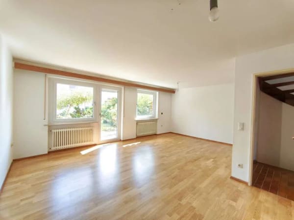 Immobilie in Puchheim - Großzügiges Reihenmittelhaus, 5 Zimmer, 136 qm Wfl.,  Puchheim nahe München - Bild 0