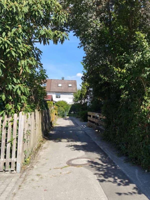 Immobilie in Puchheim - Großzügiges Reihenmittelhaus, 5 Zimmer, 136 qm Wfl.,  Puchheim nahe München - Bild 2