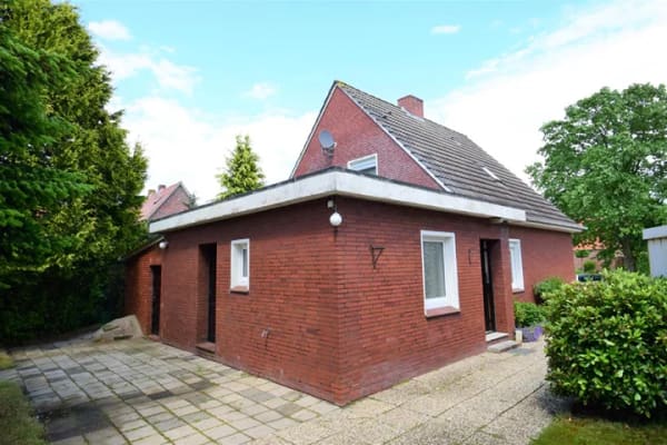 Immobilie in Moormerland - Mmld.-Jheringsfehn: Einfamilienhaus auf großem Grundstück in Wiekenlage - Bild 2