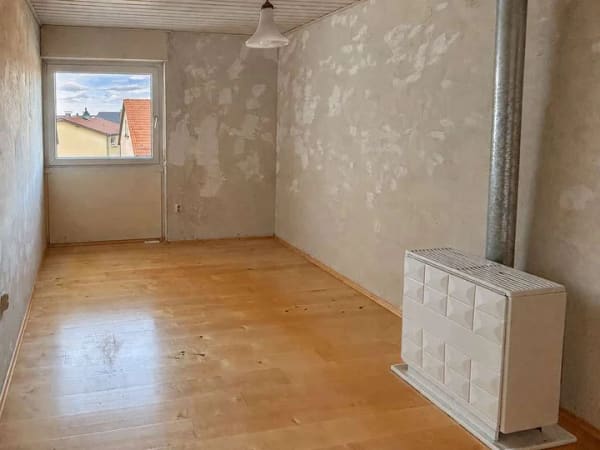 Immobilie in Leimen - Mach es zu deinem Zuhause: Lichtdurchflutete 3-Zimmer-Wohnung sucht handwerkliche Liebe. - Bild 3