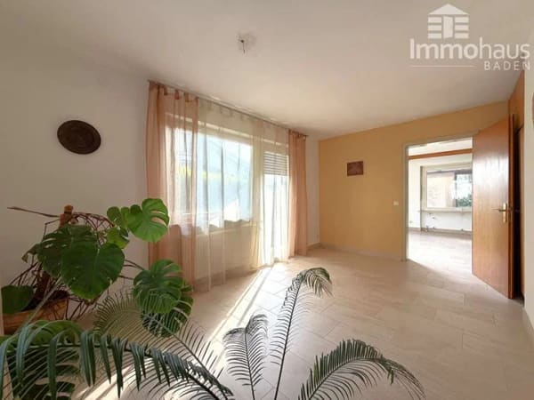 Immobilie in Sinzheim - Freist. Einfamilienhaus mit schönem Garten in angenehmer Wohnlage von Sinzheim - nahe Baden-Baden - Bild 4