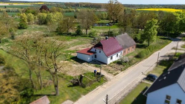 Immobilie in Knorrendorf - Sanierte Doppelhaushälfte in absoluter Ruhe mit großem Grundstück - Bild 1