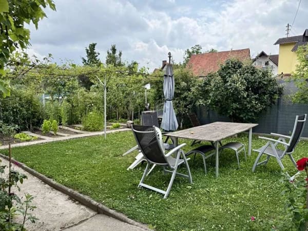 Immobilie in Hochstadt (Pfalz) - Großzügiges Einfamilienhaus mit Garten und Doppelgarage in Hochstadt - Bild 3