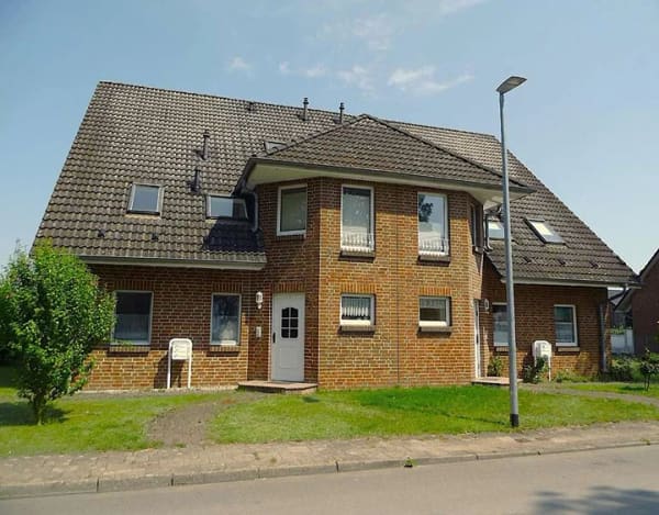 Immobilie in Schwerin - Solides MFH, Schweriner Stadtrand, als Investment o. Eigennutzung, sof. bezugsfähig, 2.505m² Grdst. - Bild 2