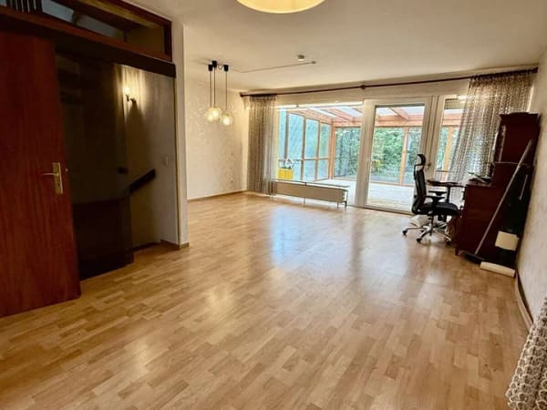 Immobilie in Grünstadt - Gepflegte Doppelhaushälfte mit Garten und Garage - Bild 2