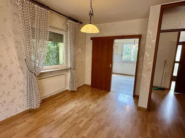 Immobilie in Grünstadt - Gepflegte Doppelhaushälfte mit Garten und Garage - Bild 3