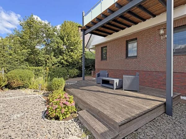 Immobilie in Brunsbek - Familienglück mit viel Raum und Garten - Bild 2