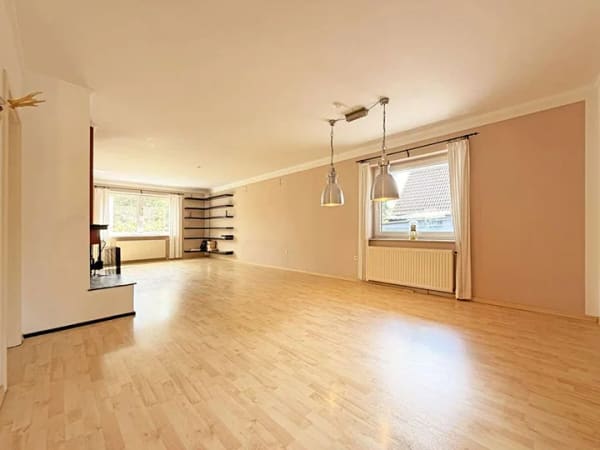 Immobilie in Brunsbek - Familienglück mit viel Raum und Garten - Bild 4