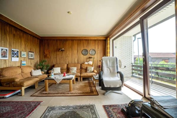 Immobilie in Aachen - Wohnen mit Gartenidylle – 3 Zimmer, zwei Balkone und Doppelgarage - Bild 1