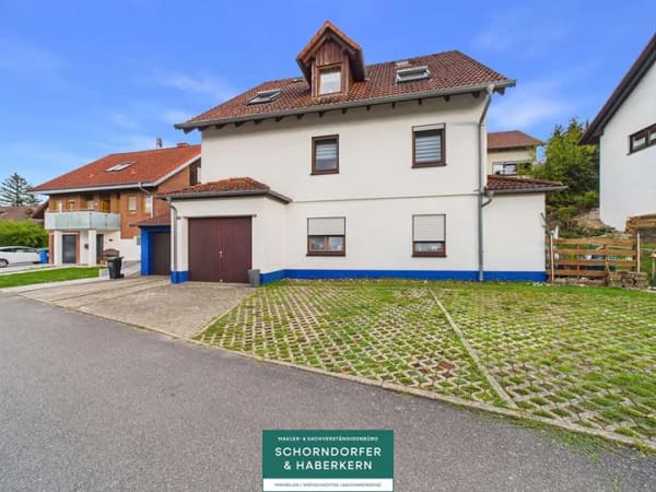 Immobilie in Rosenberg - Helle 4 Zimmer-Wohnung mit Terrasse, Garten, Garage & zwei Stellplätzen - Bild 0