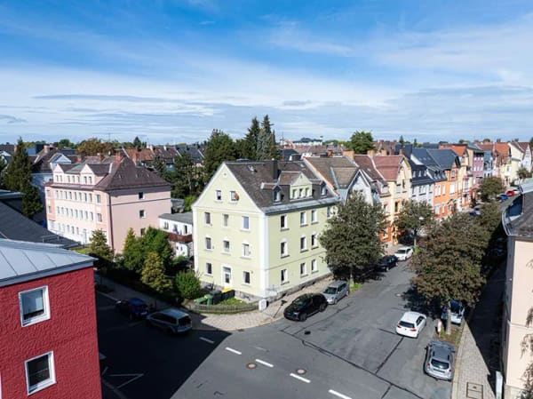 Immobilie in Hof - Attraktives Mehrfamilienhaus mit 8 Wohneinheiten - Bild 3