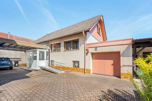 Immobilie in Hanhofen - Ihr Rückzugsort mit Garten - Charmantes Einfamilienhaus in 2. Baureihe! - Bild 0