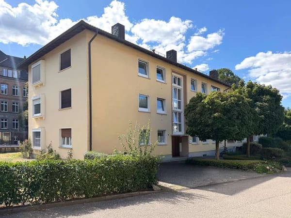 Immobilie in Waldkirch - Wohnen im Herzen der Stadt -  gepflegte 2-Zimmer Eigentumswohnung mit sonnigem Balkon  - Bild 0