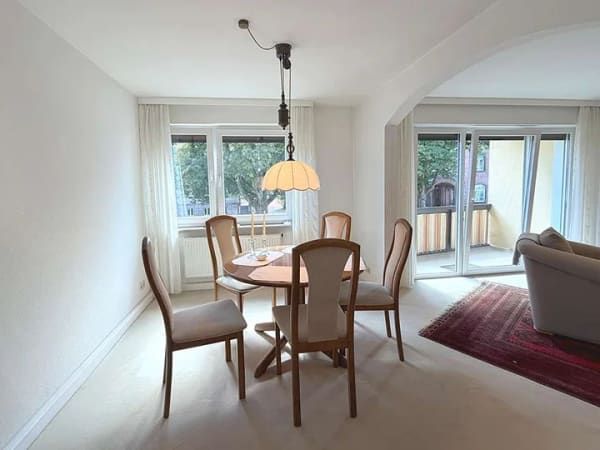 Immobilie in Waldkirch - Wohnen im Herzen der Stadt -  gepflegte 2-Zimmer Eigentumswohnung mit sonnigem Balkon  - Bild 4
