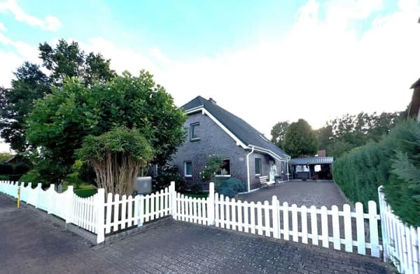 Immobilie in Mönkebude - Großzügiges Haus in idyllischer Lage im Seebad Mönkebude - Bild 1
