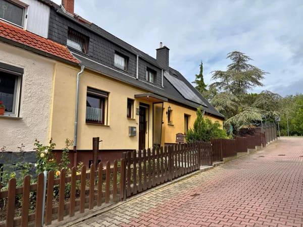 Immobilie in Rositz - Kleines Familienglück mit grünem Gartenparadies - Bild 1