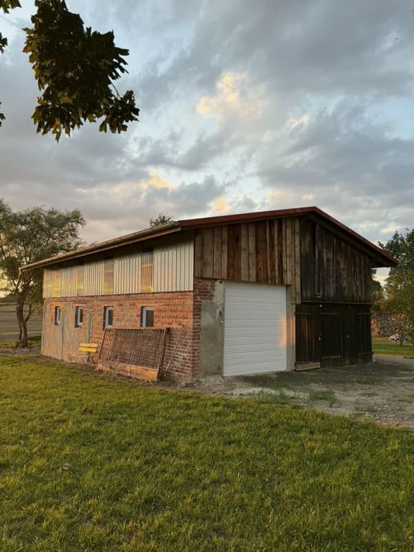 Immobilie in Woldegk - Landhaus mit zwei Wohneinheiten, Scheune & 12.141 m² Grundstück - Bild 3