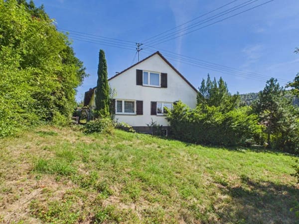 Immobilie in Sulzbach an der Murr - Wohnen im eigenen Park, viel Platz innen wie außen.  1-2 Fam.Haus in Sulzbach a.d.M. - Bild 0