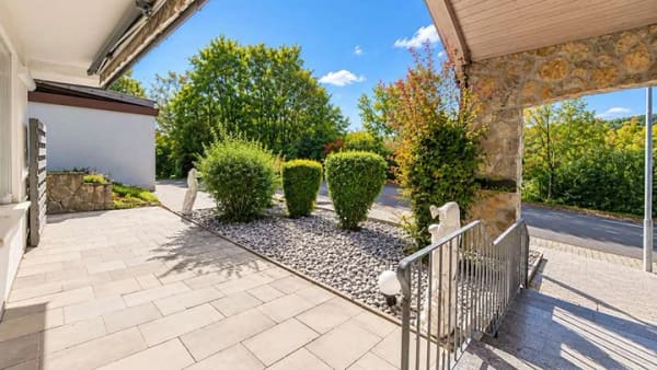 Immobilie in Grünsfeld - Wohnhaus mit traumhafter Aussicht – viel Platz für die Familie! - Bild 4