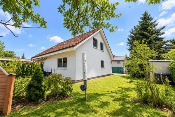 Immobilie in Mühlenbecker Land - 7 Zimmer auf ca. 152 m² – EG bezugsfrei & separate Dachgeschosswohnung - Bild 2