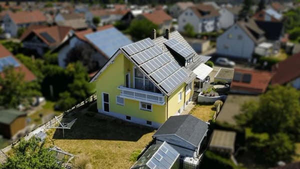 Immobilie in Gerstetten - Freistehendes Wohnhaus mit viel Platz, großem Garten und vielfältigen Nutzungsmöglichkeiten - Bild 2