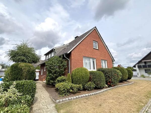 Immobilie in Steinfurt - Großzügiges Einfamilienhaus mit Garage, Teilkeller u. Wintergarten in ruhiger Lage von Burgsteinfurt - Bild 0