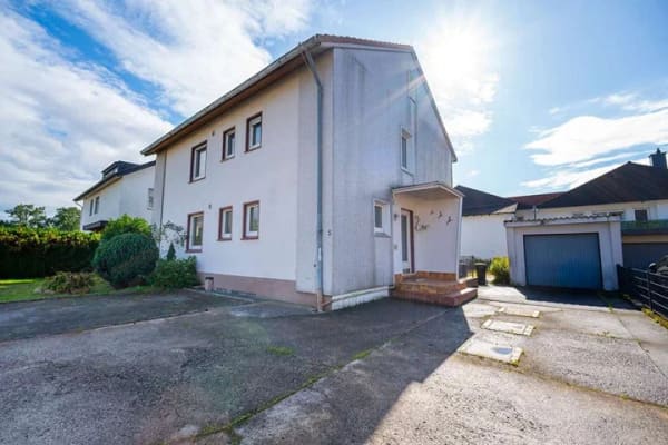 Immobilie in Augustdorf - Zweifamilienhaus mit viel Potenzial in Augustdorf - Bild 0