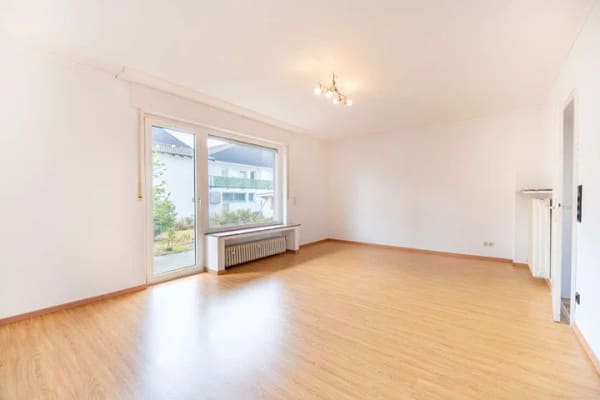 Immobilie in Augustdorf - Zweifamilienhaus mit viel Potenzial in Augustdorf - Bild 3
