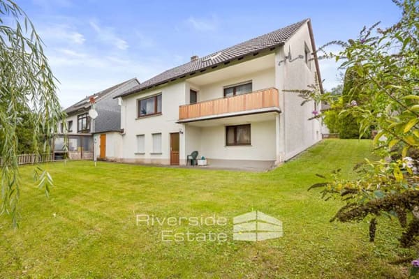 Immobilie in Bodenwerder - Bodenwerder | Sanierungsbedürftiges Einfamilienhaus mit Garten, Garage & Weitblick! - Bild 3