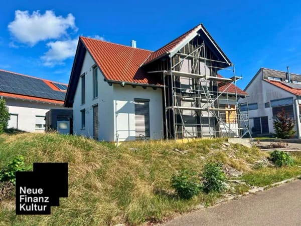 Immobilie in Grabenstetten - Ankommen. Wohlfühlen. Bleiben wollen. - Bild 2